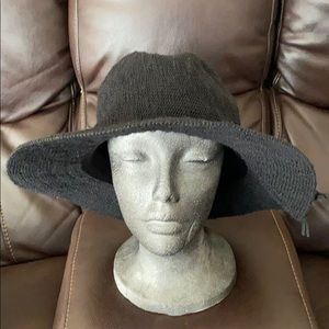 Torrid Hat